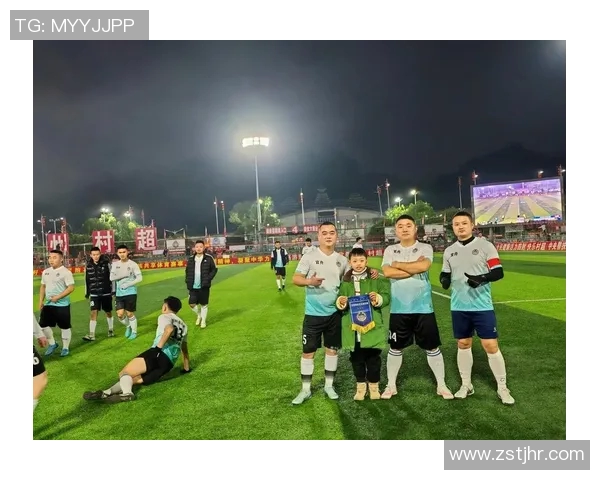 足球大屏幕带你领略激情赛事瞬间共享快乐时光的最佳选择